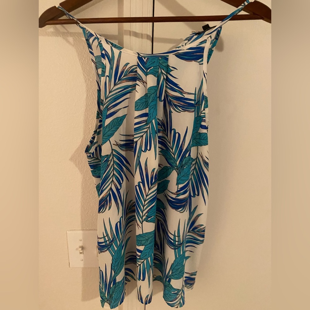 Women’s tropical top